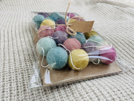 Pastel Felt Ball Garland